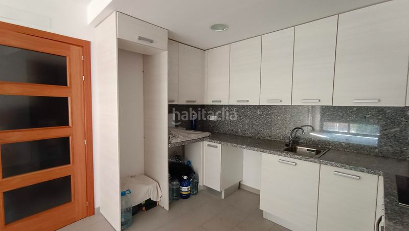 Foto eb40cd5c-faa4-4e62-97e1-d67ed3f3bd22. Pis amb calefacció aparcament a Palau d´Anglesola (El)