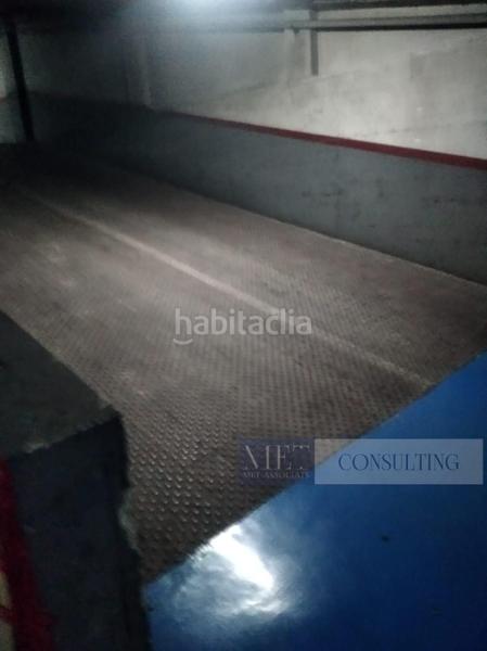 Foto 0628d864-3452-43df-a4d4-9a7315245c81. Alquiler parking coche plaza de parquing en el centro en Granollers