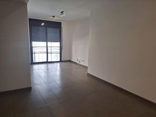 Rent Flat in Centre. Piso ideal parejas