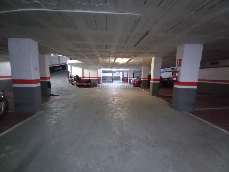 Foto 702e9cec-bb4b-4904-b167-c4dd13204793. Autoparkplatz in avinguda meridiana 242 in Navas Barcelona