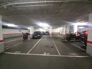 Aparcament cotxe a Carrer del tajo 7