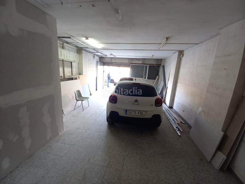 Foto 69bf79bd-5850-4782-8ac8-50f75e716b79. Location local commercial dans avinguda meridiana 596 dans Barcelona