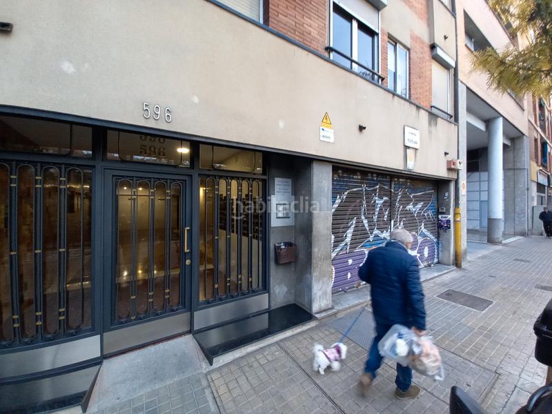 Foto 92a64a3e-19e9-4081-ab11-d63a1391a621. Alquiler local comercial en avinguda meridiana 596 en Barcelona