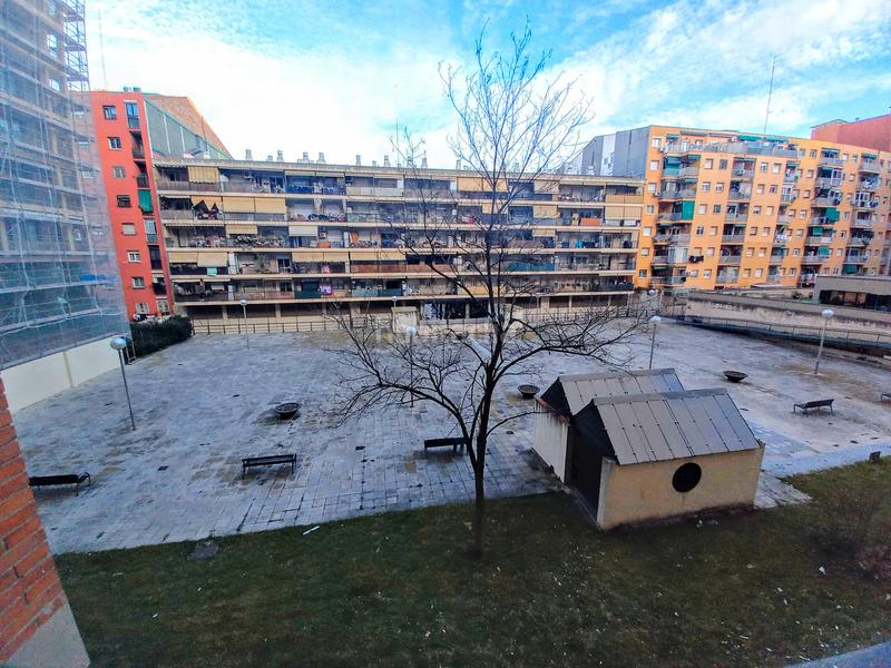 Foto d043858f-9a4c-4cea-845d-34a459d872ef. Alquiler local comercial en avinguda meridiana 596 en Barcelona