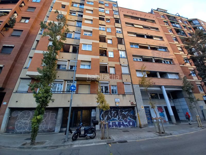 Foto 40dab92a-6277-47fa-ae16-be8ab348350e. Location local commercial dans avinguda meridiana 596 dans Barcelona