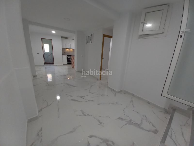 Foto cf0aa83e-5d2a-4f86-ab93-db5668188c23. Local comercial en passeig de fabra i puig 367 reformado como vivienda en Barcelona