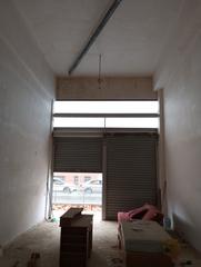 Lloguer Local Comercial  N/a. Alquilo local en calle de prior tàpia, cementiri vell, terrassa