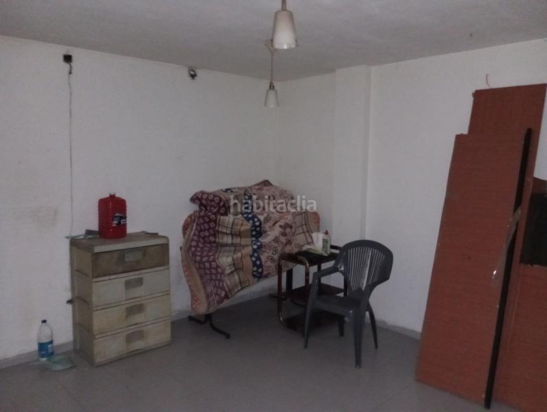 Foto b13747bf-ccd7-4078-b309-9760552c584a. Bureau dans Cementiri Vell Terrassa