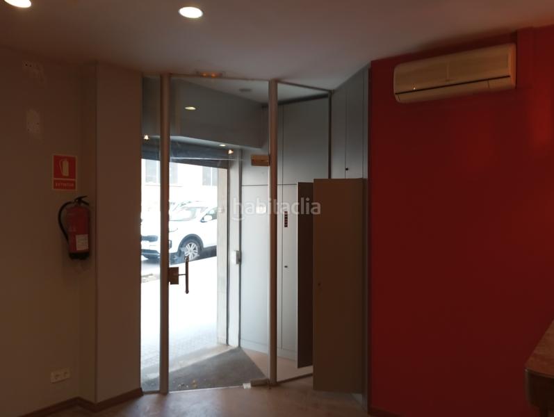 Foto 724050dd-68c4-41c3-b15f-77afd42a91dd. Lloguer local comercial a Torrent d'en Pere Parres Terrassa