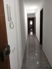 Appartement  Carrer renaixement. Piso en venta de 3 habitaciones y balcón, con ascensor
