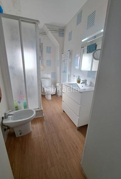 Foto 8e43575a-cd16-4b4c-8ad6-247e1f45375e. Pis amb calefacció a Egara Terrassa