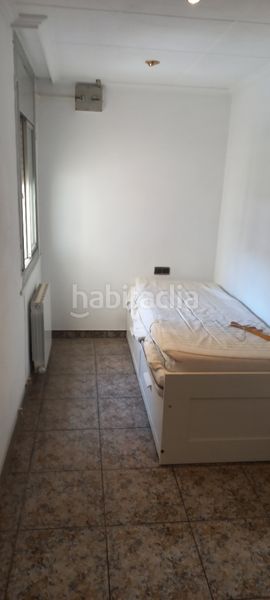 Foto 5b2a64ca-8916-4580-9868-82594e76d81f. Flat with heating in Can Roca Terrassa