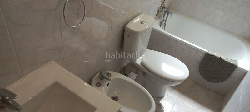 Foto 92bd3cbf-7ad8-40f5-a46d-558f62f07f2b. Flat with heating in Can Roca Terrassa