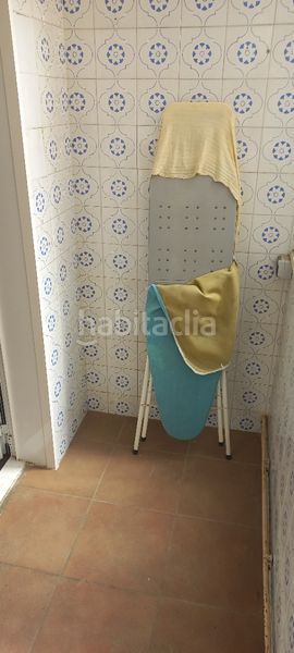 Foto dbf6a8ff-ed06-49e6-911c-2926a960dcf5. Flat with heating in Can Roca Terrassa