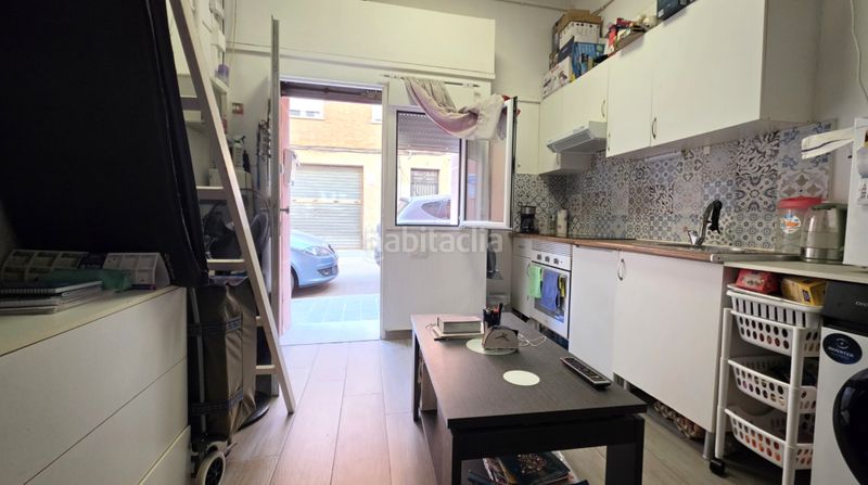 Foto d2b800a0-9752-44cd-b4ee-2a0ab8c049fd. Estudi a Roquetes Barcelona