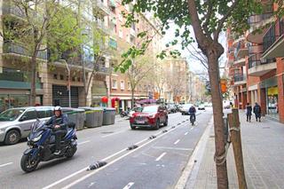 Lloguer Aparcament cotxe a Calle calabria 242
