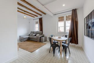 Etagenwohnung in St. Pere - Sta. Caterina - El Born