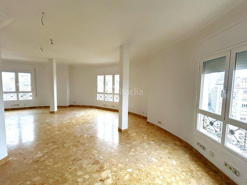 Foto 39849094-a69f-4aea-9ef0-e484ebdddfd6. Location bureau dans Putget - Farró Barcelona