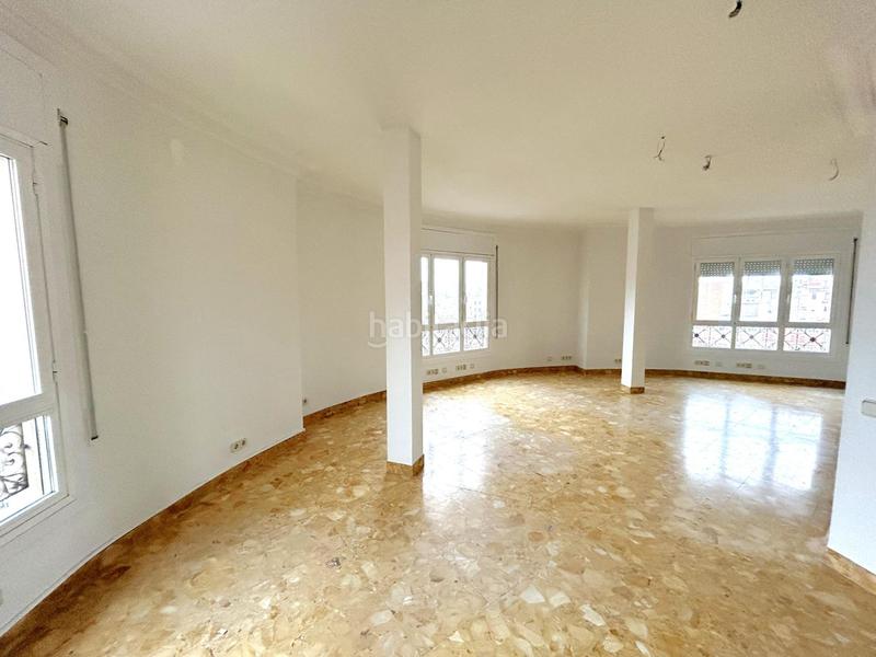 Foto 0d1557cc-c336-483b-96fe-5a64c1142f1b. Miete büro in Putget - Farró Barcelona