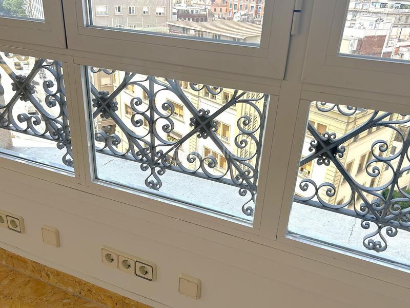 Foto 525faf54-dd1a-4d60-9a7d-b1b835d5787f. Miete büro in Putget - Farró Barcelona