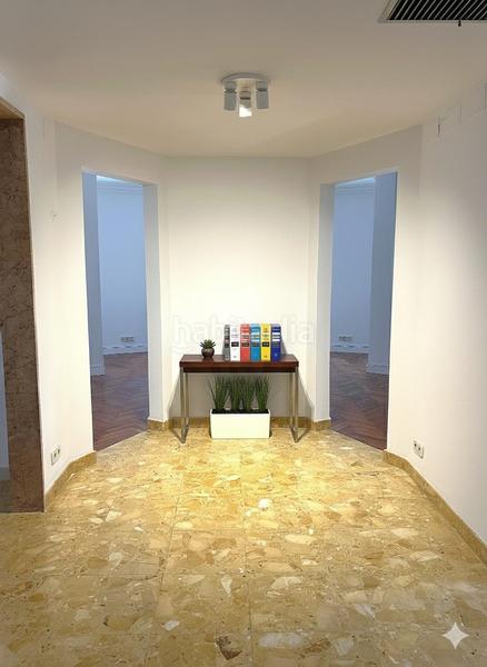 Foto cf2331aa-f5d0-4b95-9a5b-507417d23c2f. Miete büro in Putget - Farró Barcelona