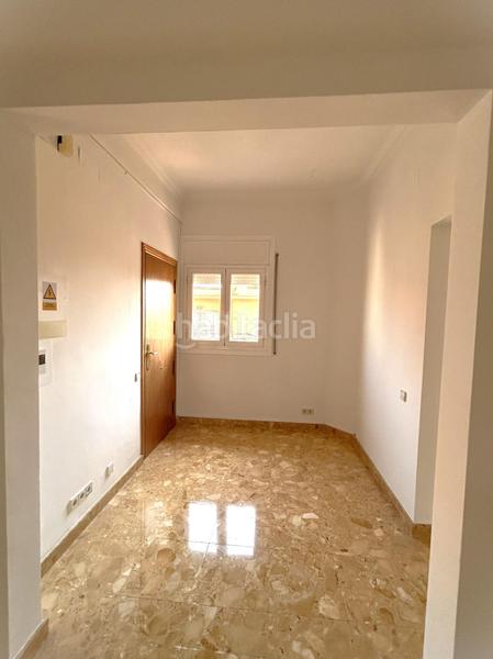 Foto 8ffebd4b-6ba8-46bb-aa61-c3eb302cc03a. Alquiler oficina en Putget - Farró Barcelona