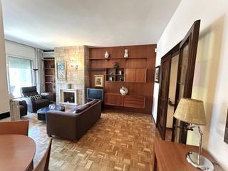Miete Etagenwohnung  Avenida del mistral