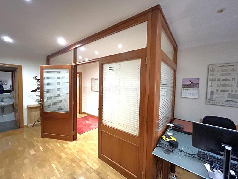 Foto 70b598bf-d32a-4e31-8a51-f54be64794f6. Miete büro in L´Antiga Esquerra de l´Eixample Barcelona