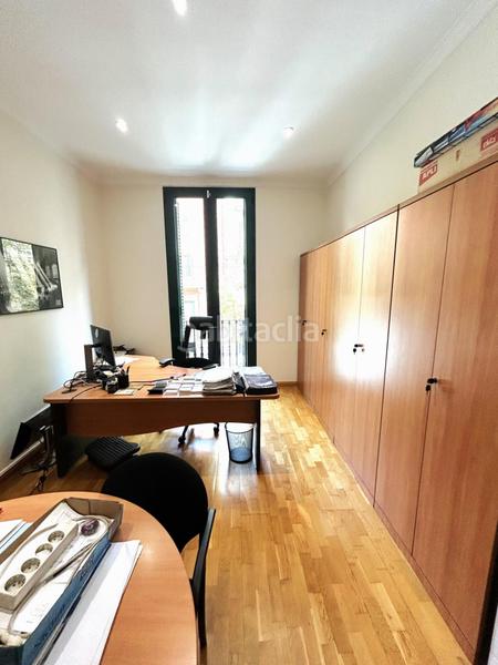 Foto ccc690f5-093b-4f83-851a-3c4468cee611. Miete büro in L´Antiga Esquerra de l´Eixample Barcelona