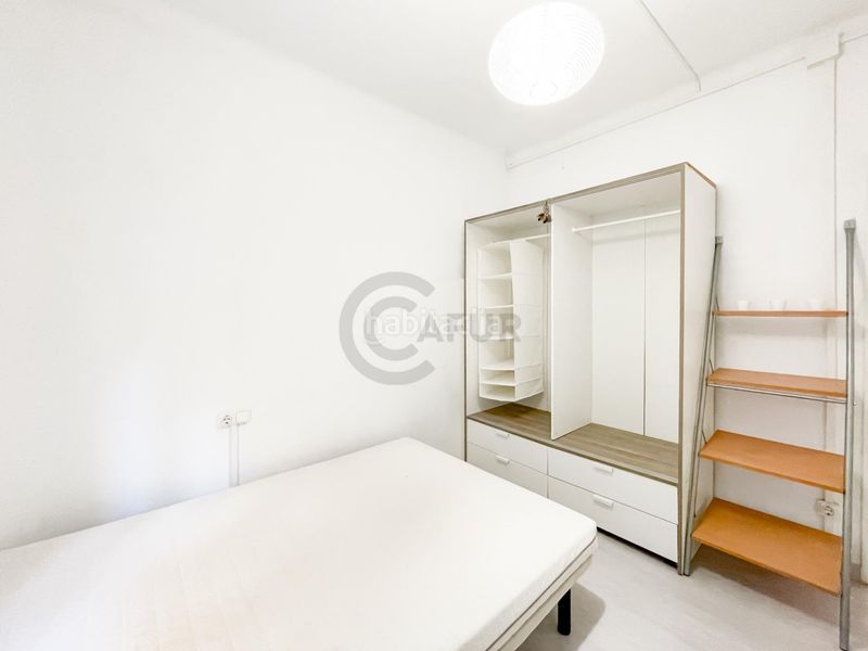 Foto 12db9b88-28ed-481c-b633-8b2d02313566. Pis a Raval Barcelona