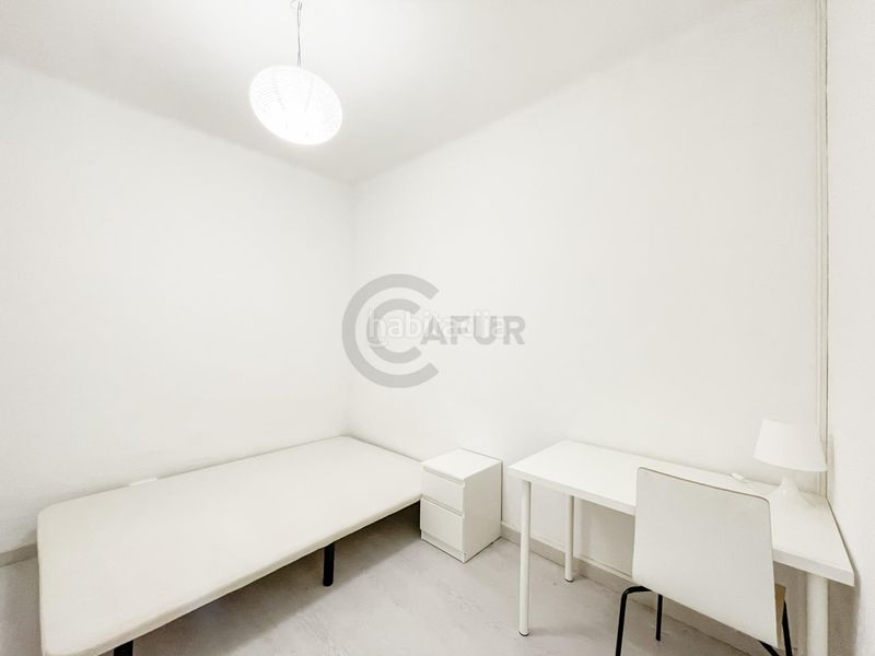 Foto c907b6aa-d02f-4b64-899d-f3f8c6576a02. Pis a Raval Barcelona