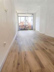 Etagenwohnung  Avenida paral.lel