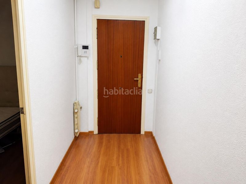 Foto 4e37322b-273f-475a-8320-bea43083c854. Pis amb aparcament a Sants Barcelona