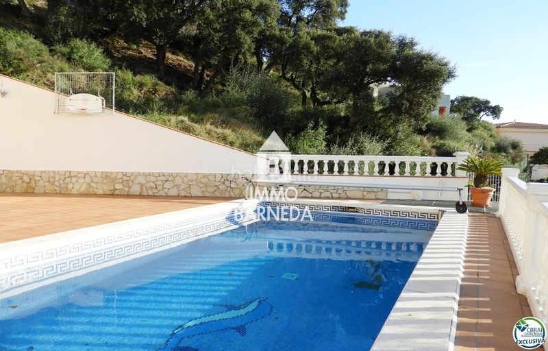 Foto d985466d-85b8-42d9-8aae-351d1c2e8a3d. Casa amb calefacció aparcament piscina a Nord Roses