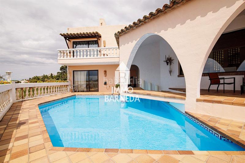 Foto 4cd1d10c-ef56-43a8-8ce1-8e9eb38e265a. Chalet en osca 8 villa con impresionantes vistas al mar en mas fumats en Roses