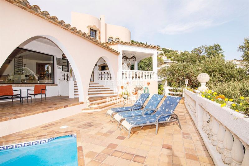 Foto 6ac19e89-e96a-4aaf-b604-7e54dd19aa1b. Chalet en osca 8 villa con impresionantes vistas al mar en mas fumats en Roses