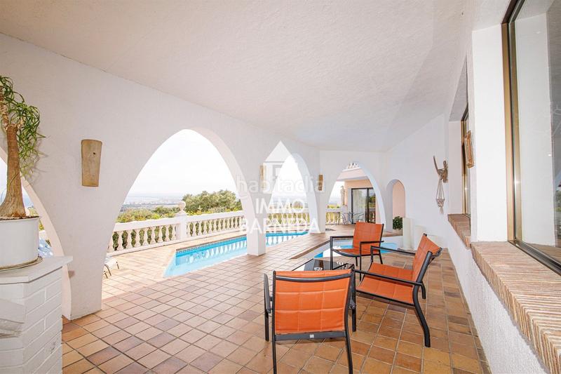 Foto 898cb61f-d2dd-467d-b6f0-8920890df079. Chalet en osca 8 villa con impresionantes vistas al mar en mas fumats en Roses