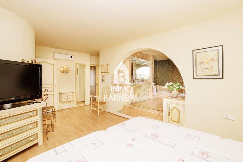 Foto f7b801d4-384a-45ed-8360-68473f714be3. Chalet en osca 8 villa con impresionantes vistas al mar en mas fumats en Roses