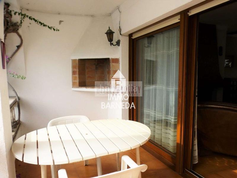 Foto a0cb5255-94f1-4ead-98d4-3b879a6deee0. Chalet casa de pescador con garage y amarre para velero 11.5x5 en Empuriabrava