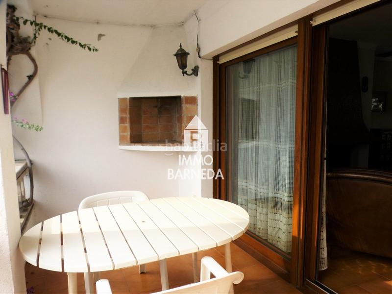 Foto e3b571d0-6e8a-4a09-adf9-aa5fe15e2100. Chalet casa de pescador con garage y amarre para velero 11.5x5 en Empuriabrava