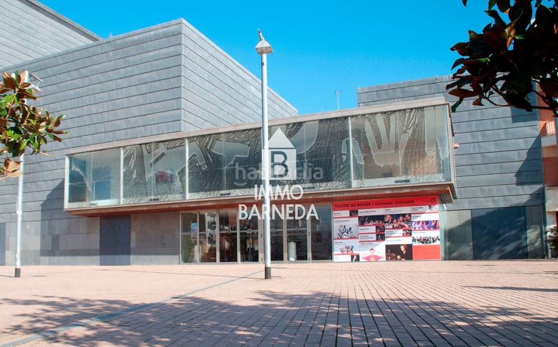 Foto bd4e391c-f1a2-443e-919a-a21f255ead84. Local comercial a Centre Roses