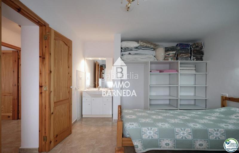 Foto 0e09d0d6-e222-4646-8617-6981ce2f633a. Piso en manuel de la falla 3 magnífico piso situado en Roses