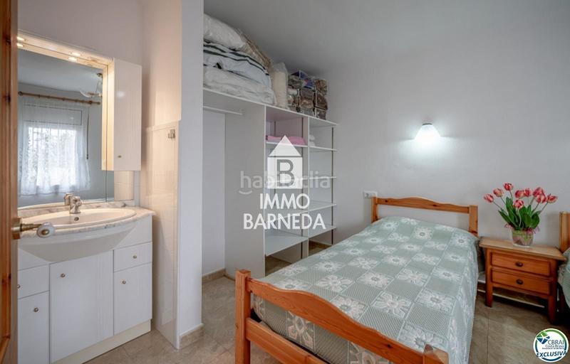 Foto f26ec1ae-5c66-4952-906d-0fe2b93579ca. Piso en manuel de la falla 3 magnífico piso situado en Roses