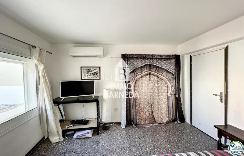 Foto 33f41875-5559-4541-b985-1f1e80f69176. Piso en de rhode 181 apartamento de 6 dormitorios en el centro de la ciudad y en primera línea de mar en Roses