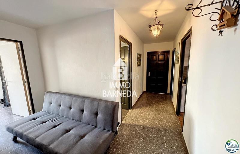 Foto 50271b88-8eeb-4a97-bc0a-b6bd0db2ff9a. Piso en de rhode 181 apartamento de 6 dormitorios en el centro de la ciudad y en primera línea de mar en Roses