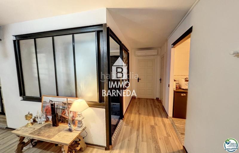 Foto 627fa1d6-275b-4224-9d60-d6323f544a2f. Piso en de rhode 181 apartamento de 6 dormitorios en el centro de la ciudad y en primera línea de mar en Roses