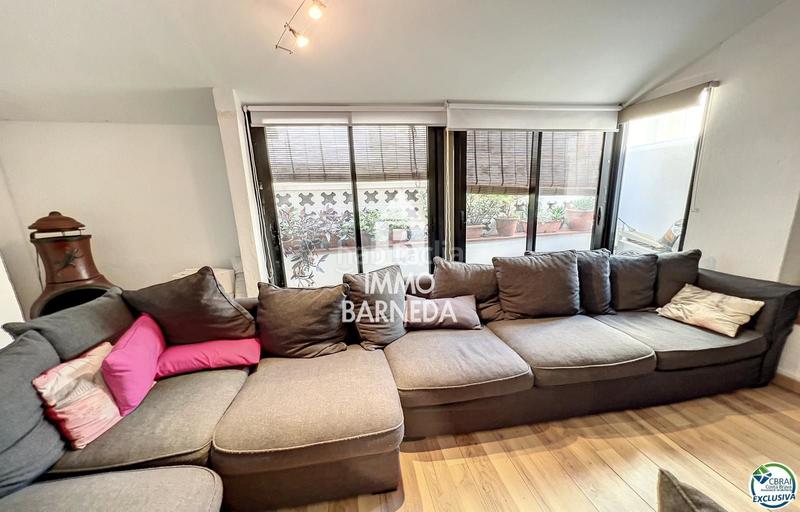 Foto bcf1a958-b27c-4e24-9fb8-4fc0fe3000fd. Piso en de rhode 181 apartamento de 6 dormitorios en el centro de la ciudad y en primera línea de mar en Roses
