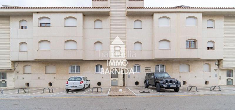 Foto ce547ac4-cbaa-45db-9566-5d4d5f45f6b8. Piso en port moxó 73 port moxó piso planta baja con dos dormitorios, vistas al canal y parking exterior privado en Empuriabrava