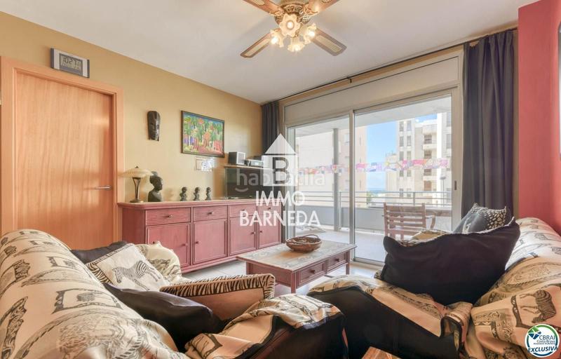 Foto 41843c45-2dd7-4059-9adc-590611d39cdd. Piso en joanot martorell 6 apartamento en Salatar con vista parcial al mar, gran terraza y aparcamiento privado. en Roses