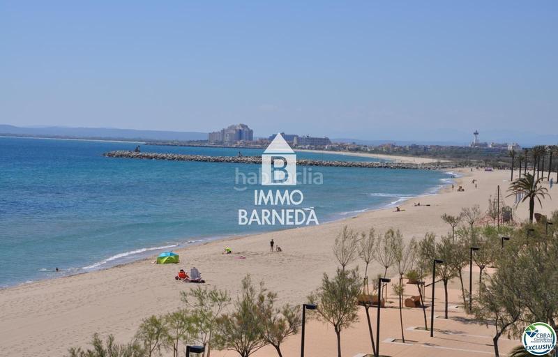 Foto 546c1393-d054-4cf2-b299-96b9323b2fa6. Piso en joanot martorell 6 apartamento en Salatar con vista parcial al mar, gran terraza y aparcamiento privado. en Roses